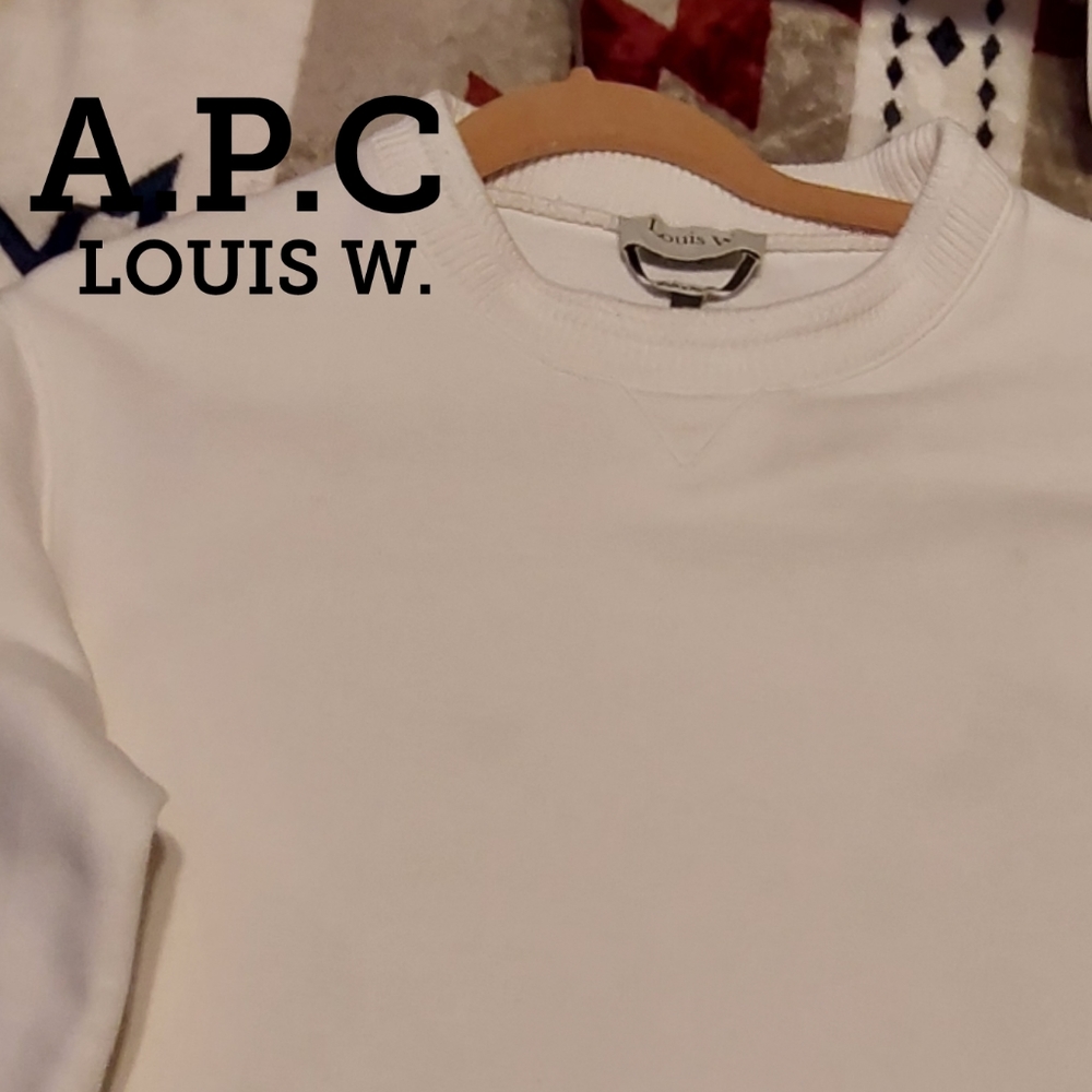 UP FOR SALE -MENS (VTG) CREWNECK SWEAT SHIRT B482 BY: A.P.C. LOUIS. W EDITION